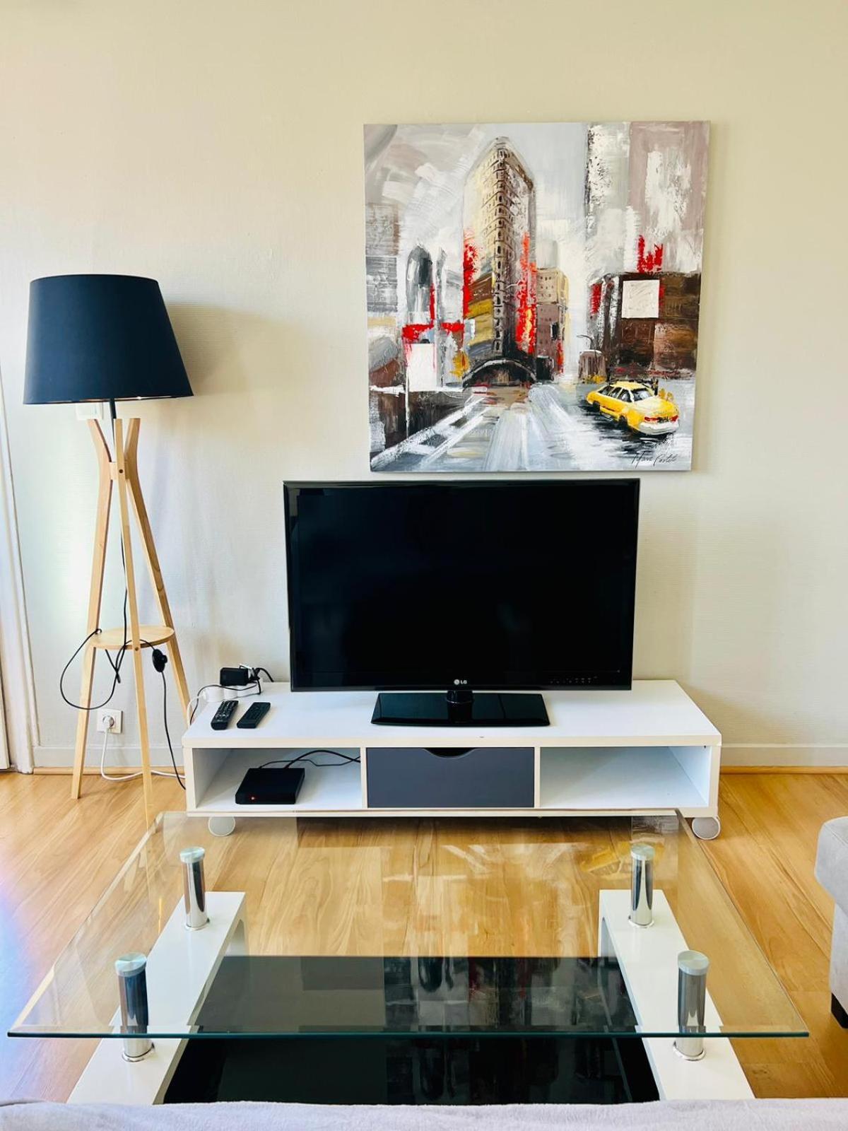 Le Voltaire -2 Chambres- 70M2- Hypercentre-Parking-Wifi Fibre- Nouvelle Literie Tarbes Exteriör bild